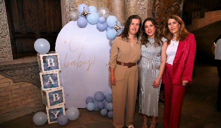  Sofía Torres, Mónica Torres y Mónica Hernández.
