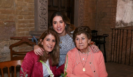  Mónica Hernández, Mónica Torres y Maruchis Andrés.