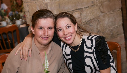  Sofía Torres y María Fernanda Guevara.