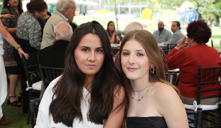  Valentina Aguilar y Miranda Gutiérrez.