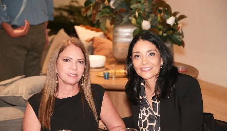  Pita Del Valle y Lety Stevens.