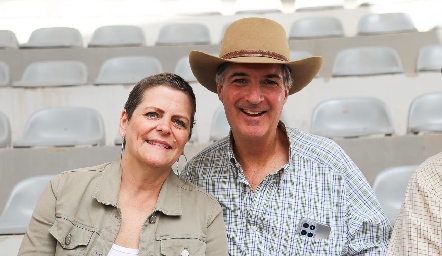  Martha Malo y Andrés Bárcena.