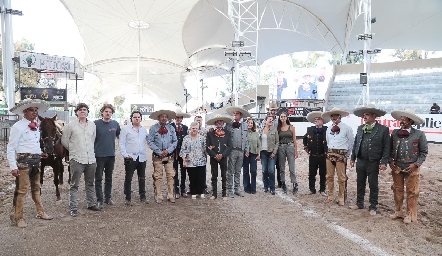  Reconocimiento por parte de la Federación Mexicana de Charrería A.C, en coordinación con la Asociación Potosina de Charros a Carlos Malo.