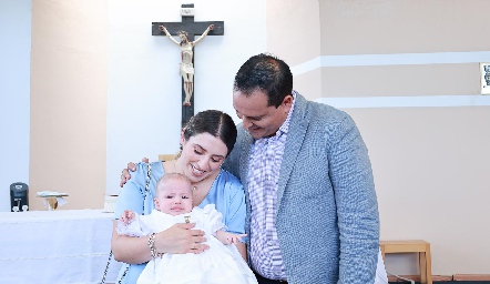  Carla Ibarra y Octavio Castillero con su sobrino Sebastián Valle.