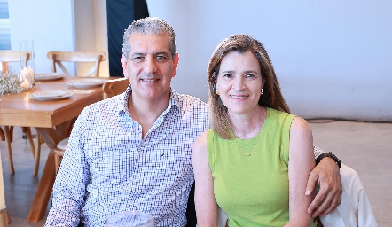  José Antonio Madrigal y Marisa Valle.