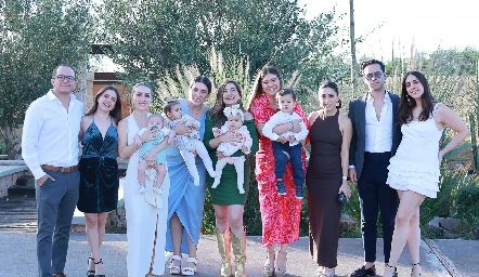  Toño Estrada López, Andrea López, Ana Gaby Ibarra, Sebastián Valle, Carla Ibarra, Ale Olguín, Male Estrada, Ana Karen Ibarra, Sebastián López y Paulina López.