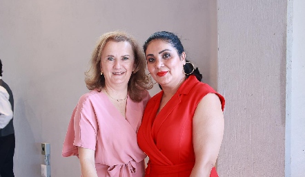  María Elena López y Carolina.
