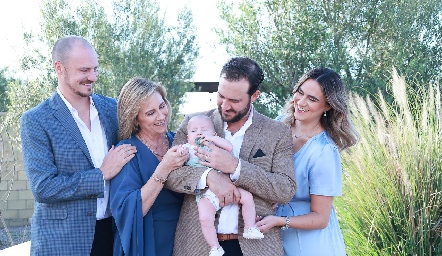  Patricio Valle, Maru Bárcena, Sebastián Valle, Rodrigo Valle y Eugenia Valle.