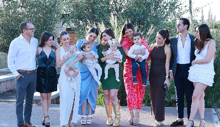  Toño Estrada López, Andrea López, Ana Gaby Ibarra, Carla Ibarra, Ale Olguin, Male Estrada, Ana Karen Ibarra, Sebastián López y Paulina López.