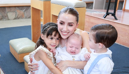  Martina Valle, Ana Gaby Ibarra, Sebastián Valle y Nicolás Valle.