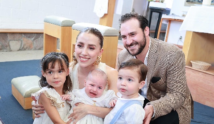  Martina Valle, Ana Gaby Ibarra, Sebastián Valle, Ro Valle y Nicolás Valle.