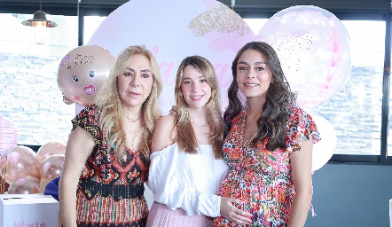  Claudia Hermosillo, Elena Pérez y Paulina Rodríguez.