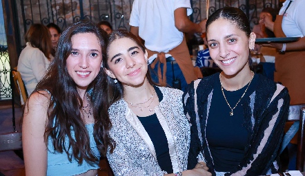  Valeria Rangel, Estefanía Leija y María José Alonso.