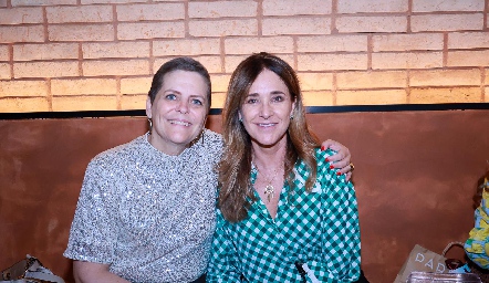  Martha Malo y Claudia Toledo.