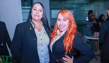  Sandra y Marissa Tello.