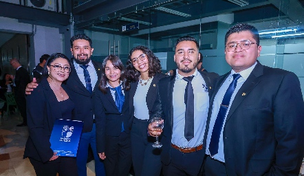  Ivanna Estefanía, Fernando López, María José Mejía, Estefanía Esparza y Roberto Arturo.