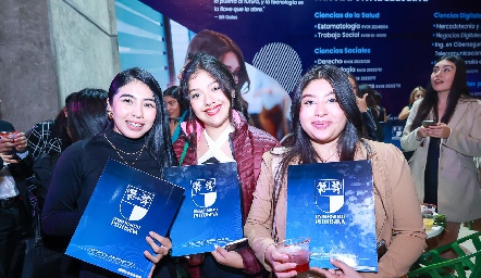  Jimena, Laura y Damaris.
