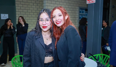  Daniela Jacobo y Arisai Vega.