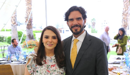  Miriam Ortiz y Anuar Zarur.