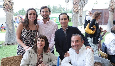  Claudia Ortiz, Jaime Rendón, Jorge Puente, Marijó Islas y Roberto Puente.