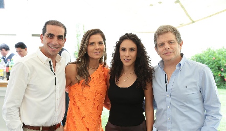   Carlos Abud, Coco Canseco, Irasema Abud y Juan Carlos Feres.