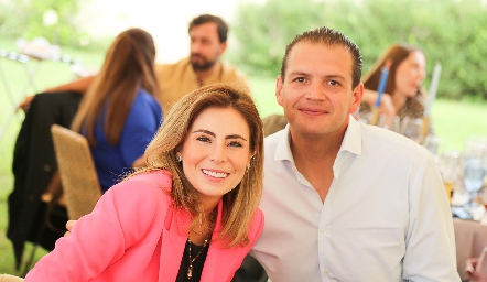  Claudia Oliva y Mauricio Ruiz.