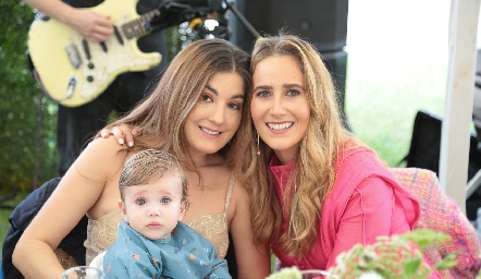  Silvana Zendejas, Pablo Torres y Lucía Martín Alba.