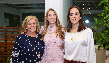  Chela Wagner, Ale Álvarez y Graciela López.