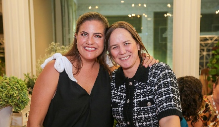  Danitza Lozano y Elizabeth Martínez.