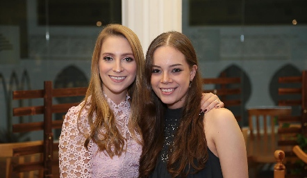  Ale Álvarez y Paola Solís.