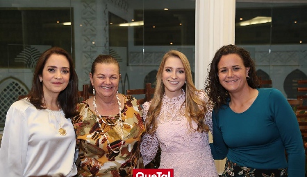  Graciela López, Paty Wagner, Ale Álvarez y Mónica Benavente.