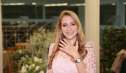  Ale Álvarez.