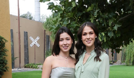  Montse y Carmelita Del Valle Bravo.