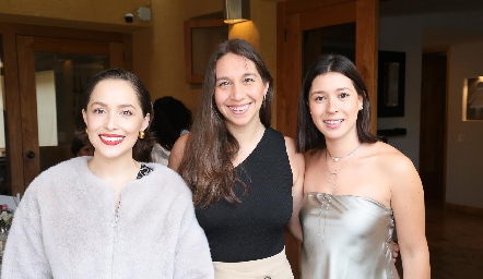  Laura Bravo, Gaby Stevens y Montse Del Valle.