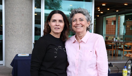  Fernanda Félix y María Teresa Gutiérrez.