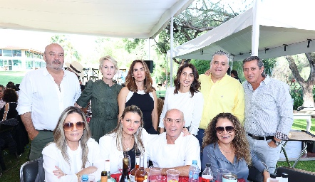  Toño Lozano, Güera Valle, Gaby Aranda, Sonia Yáñez, Alfonso Téllez, Gustavo González, Anuschka Meade, Francine Coulon, Caly Hinojosa y Paty Lara.