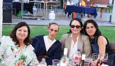  Ale , Liliana Ramos, Ceci Hernández y Cynthia Sánchez.