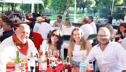  Paco Armendáriz y Adriana Ortiz, Romina Madrazo y Saad Sarquis.