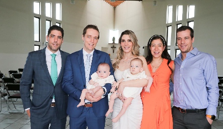  Quique González, José Carlos González, Ingrid Nito, Alejandra y Fernando González.