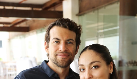  Gerardo y Madeline.