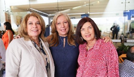  Benilde Díaz Infante, Beatriz Díaz Infante y Bertha Díaz Infante.