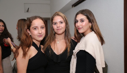  Sofía García, Mich Heinze y Majo Abella.