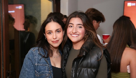  Pau de la Rosa e Isa Reyes.