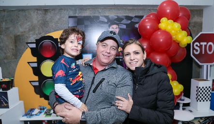  Alejandro Mejía, Jordi Ibargüengoitia  y Adriana Gómez.