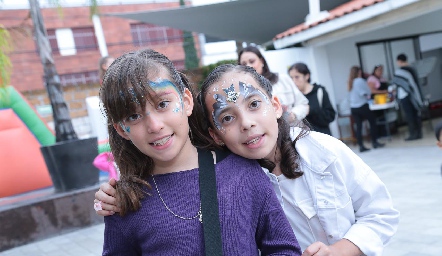  Mariana y Paulina.