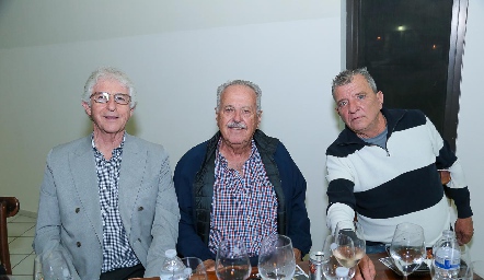  Jorge Báez, Pedro Martínez y Benjamín Orozco.