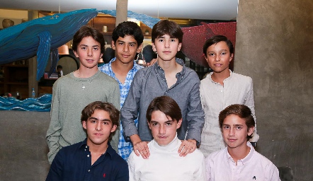  Diego Carreras celebrando su cumple con sus amigos.
