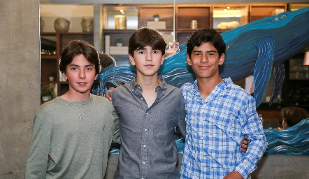  Santiago Conde, Rodrigo Díaz e Iker Ortiz.
