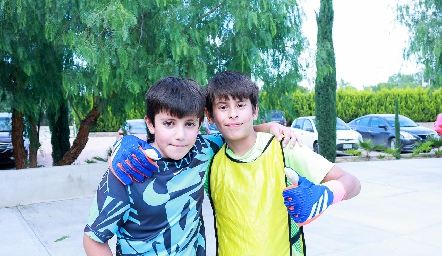  Guillermo Barragán y Santiago Treviño.