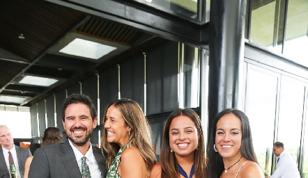  Rafael, Martha, María y Federica.